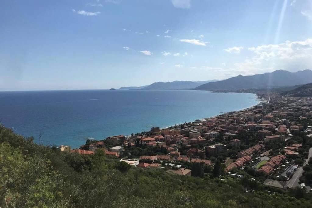 Apartmán Casa Indipendente Su Due Livelli In Liguria-Vista Mare 6-7 Posti Magliolo Exteriér fotografie