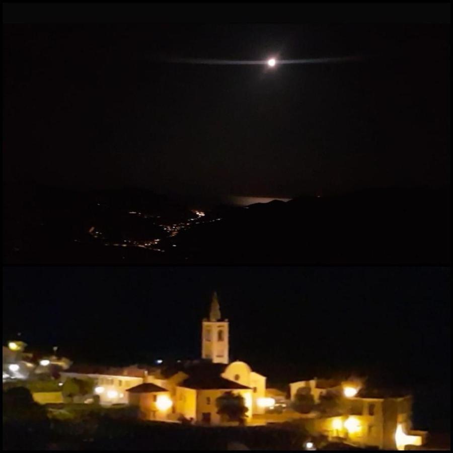 Apartmán Casa Indipendente Su Due Livelli In Liguria-Vista Mare 6-7 Posti Magliolo Exteriér fotografie