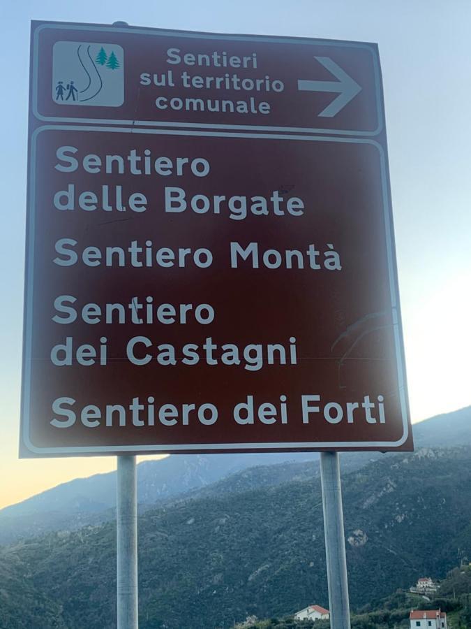 Apartmán Casa Indipendente Su Due Livelli In Liguria-Vista Mare 6-7 Posti Magliolo Exteriér fotografie