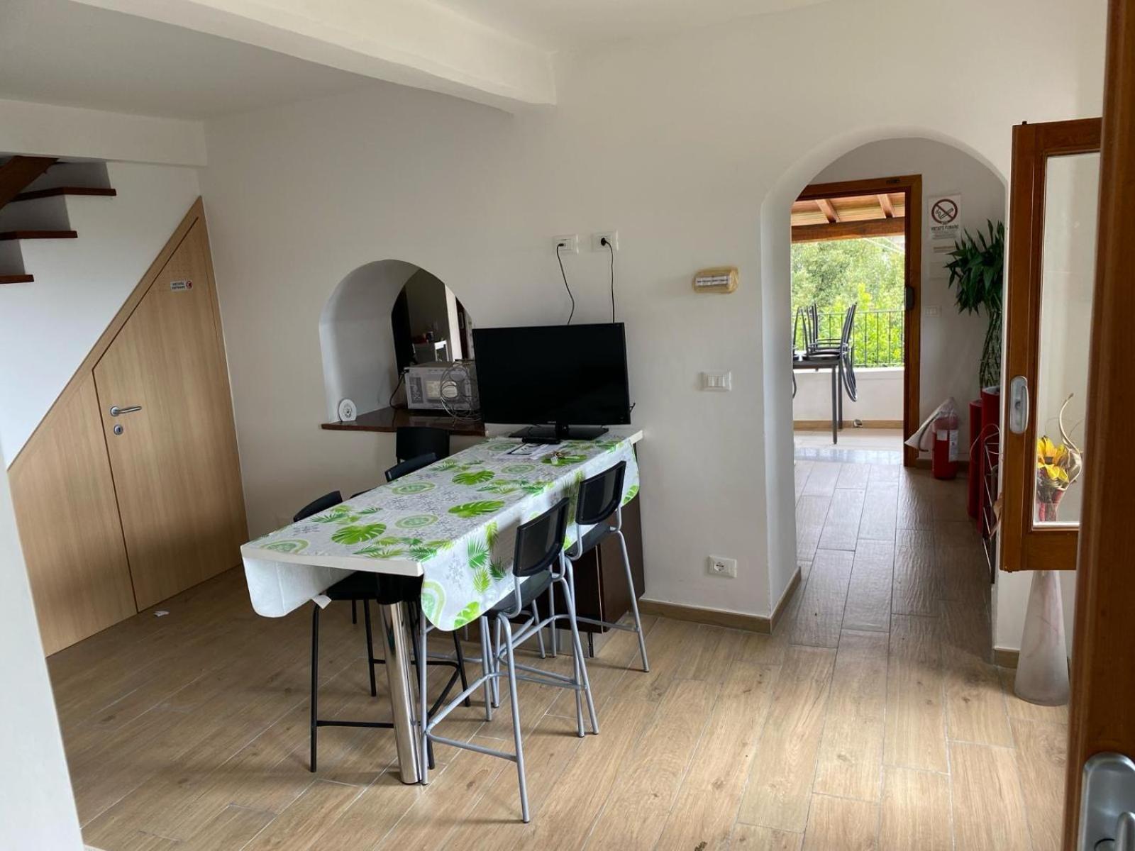 Apartmán Casa Indipendente Su Due Livelli In Liguria-Vista Mare 6-7 Posti Magliolo Exteriér fotografie